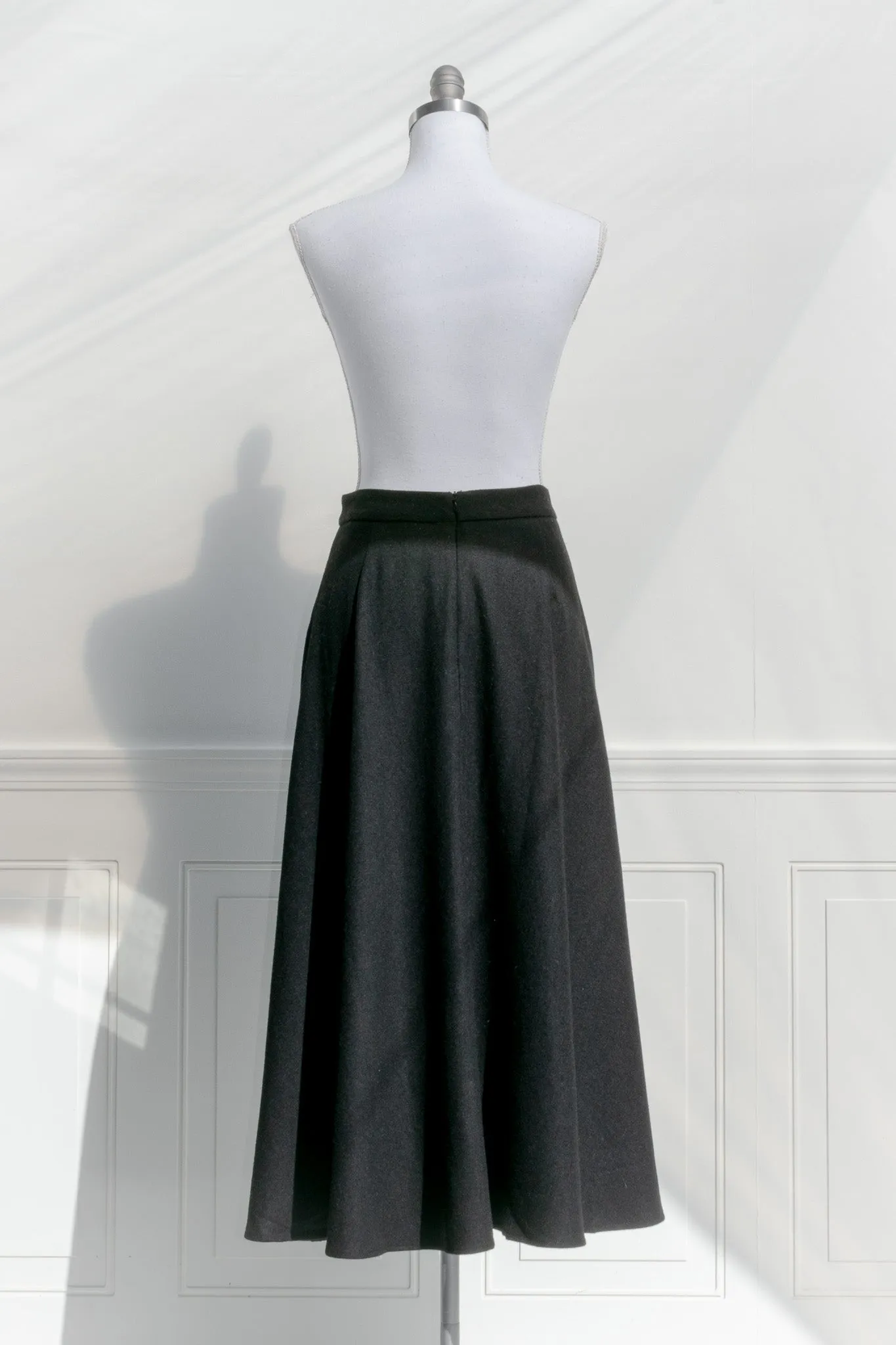 Alouette Midi Skirt - Black