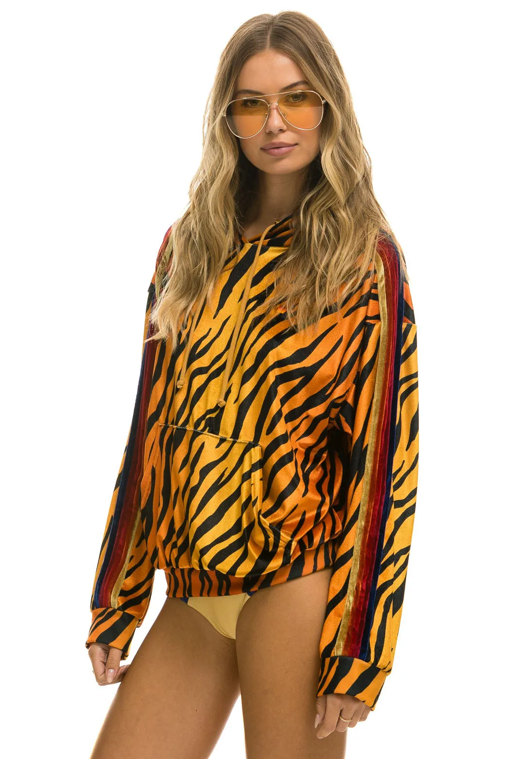 CLASSIC VELVET RELAXED PULLOVER HOODIE - TIGER