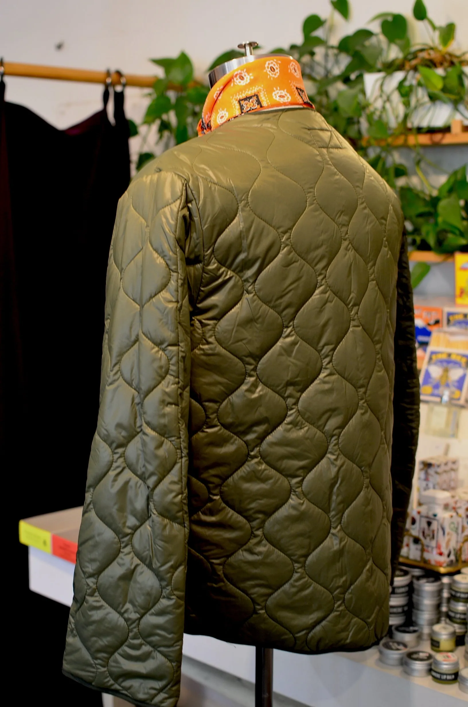 EAST HARBOUR SURPLUS - ATHOL LLINER COAT (OLIVE)