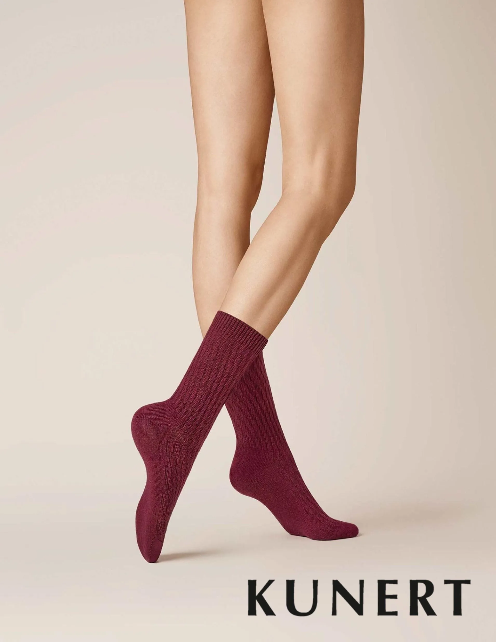 Kunert Knitted Diagonal Woolen Sock Burgundy 236410