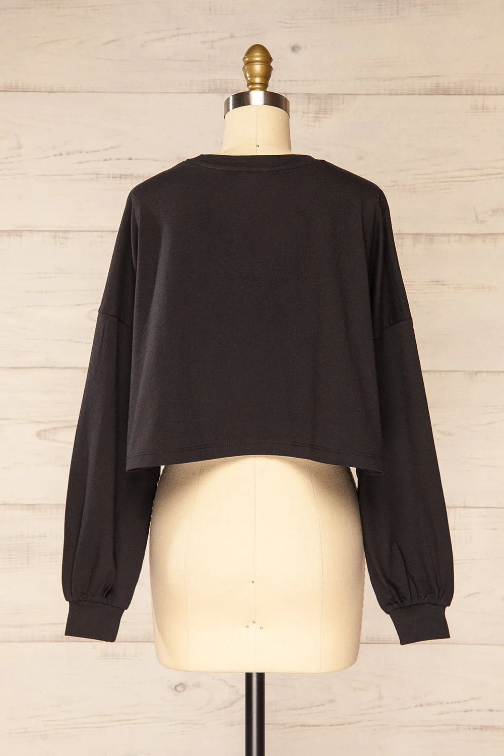 Obregon | Cropped Black Crew Neck Sweater