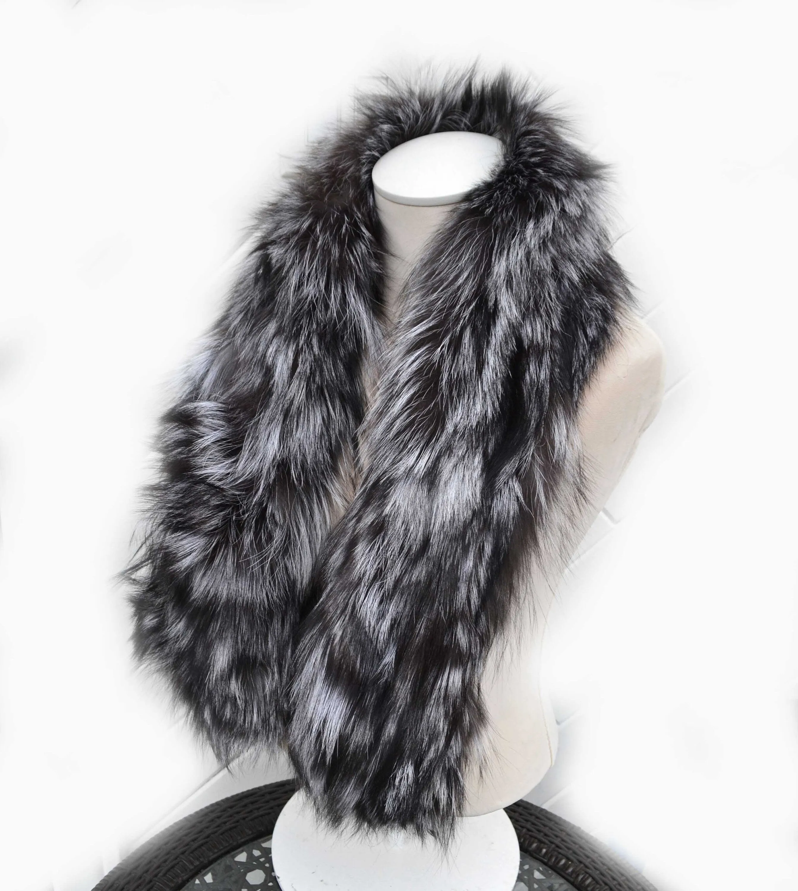 READY to SHIP, Women fur scarf, Real Fur scarf, Fur Neck warmer, Fox fur Trim, Fur collar, Fox Fur Collar, Fur Scarf, Fur Ruff, Fur stripe