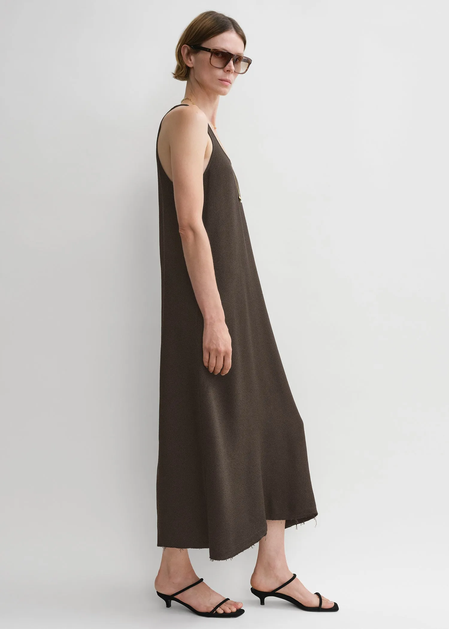 Scoop-neck sablé dress chocolate