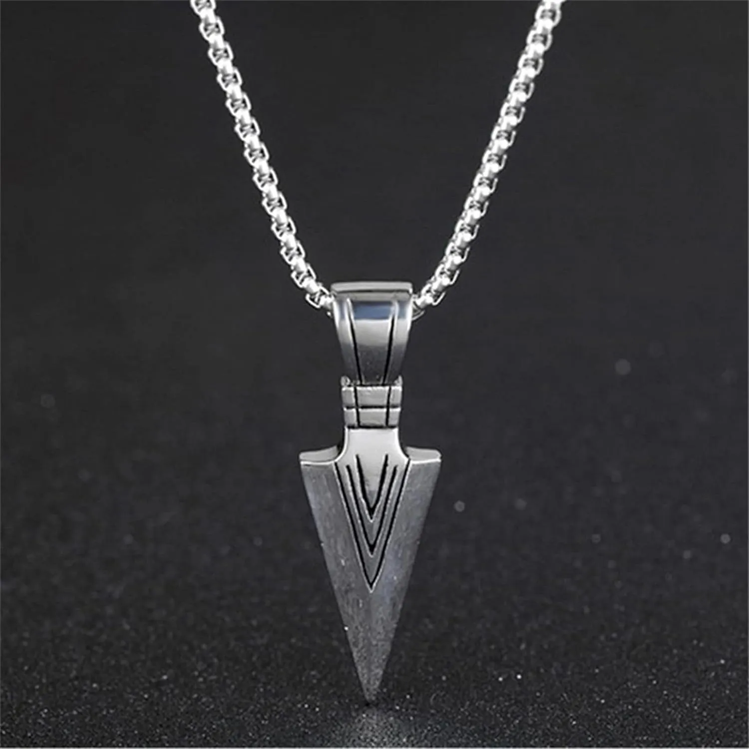 Simple Arrow Pendant Necklace Long Sweater Chain Minimalist Necklace for Women