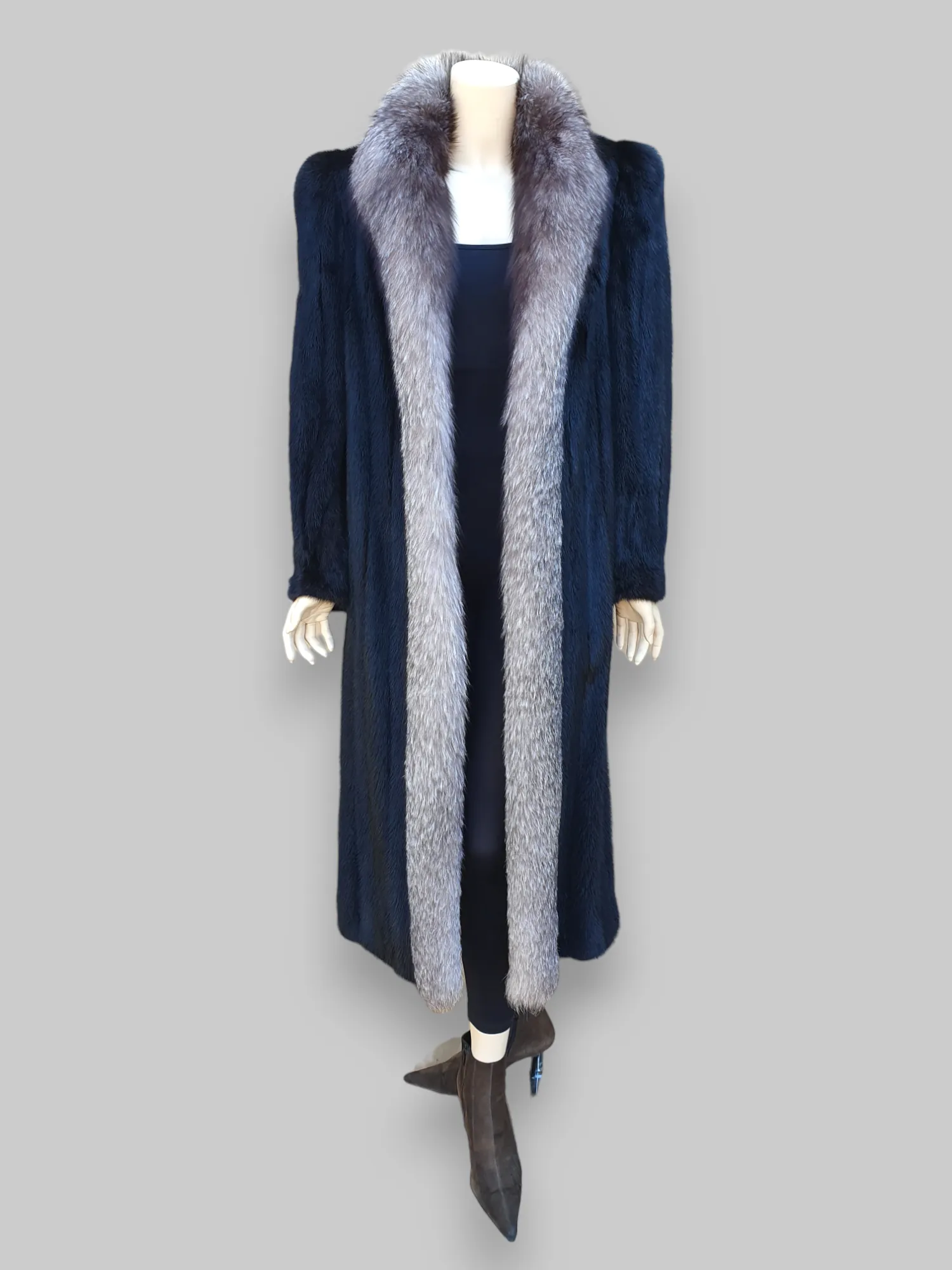 Vintage Dark Mink Indigo/Silver Blue Fox Tux Coat -Medium